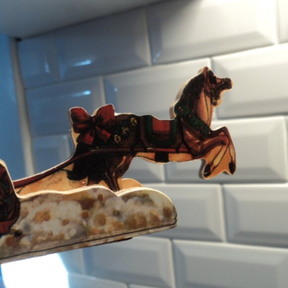 vintage Christmas wooden pull string ornament - Picture 3 of 4